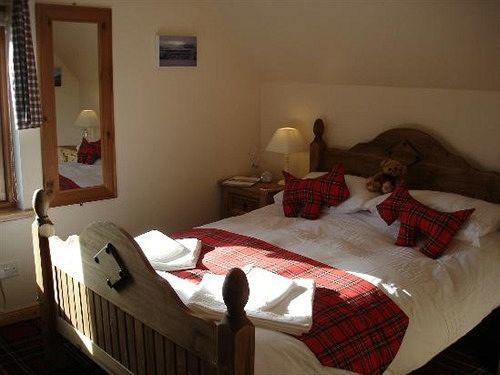 Tigh Na Coin Beagan Hotel Gorthleck Buitenkant foto